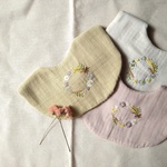 受注製作【お花のリース】手刺繍 コットンワッフル たまごスタイ