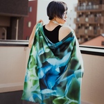 【minneセレクト】アートをまとう　花をプリントしたスカーフ　大判　紫陽花　　緑