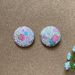 ♡送料無料♡ 花柄のくるみボタンヘアゴム2個セット＋おまけつき♪