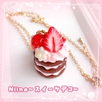 いちごとチョコパンケーキのネックレス