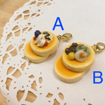 贅沢パンケーキ（チョコバナナ・抹茶）チャーム