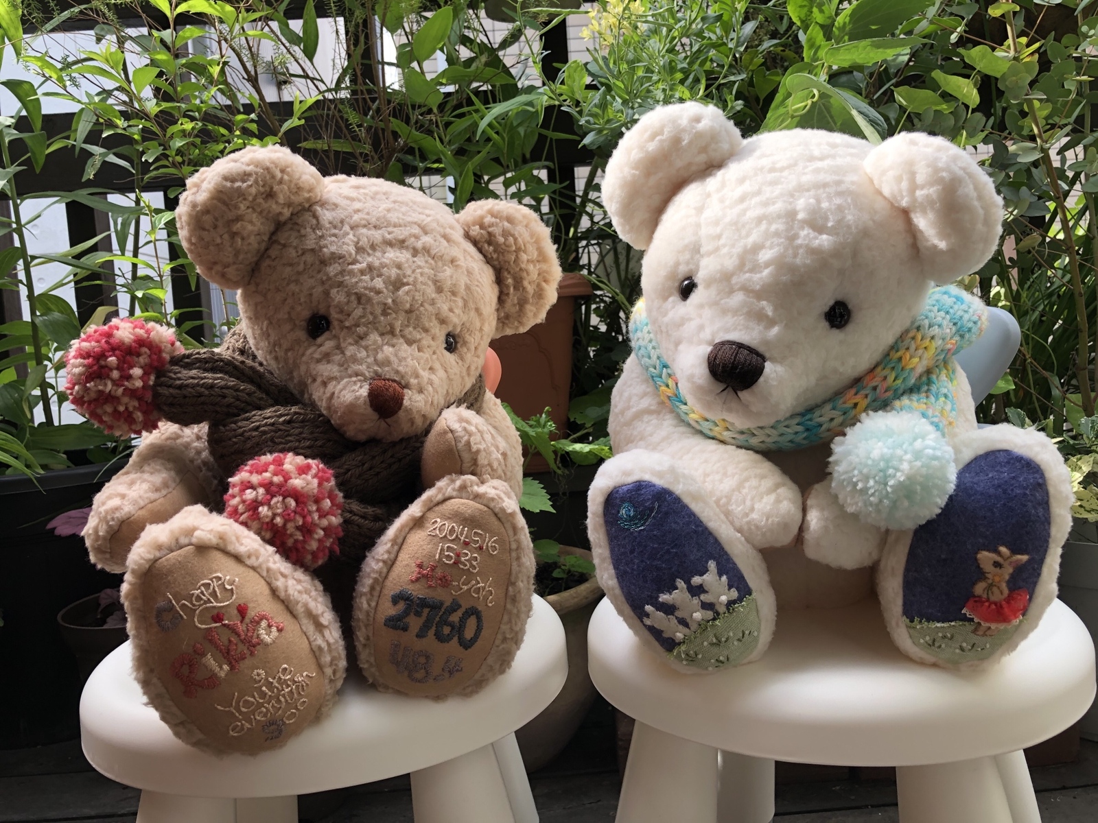 手編みのマフラーがお似合いテディベア 21,000円