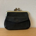 ＊ｔ様ご予約品＊【送料無料】ぱかっと開くとお部屋が3つの親子がまぐち♪外ポッケが付いたうさぎ口金の四角い本革ミニ財布