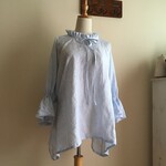 ベルギーLibeco社ストライプリネンで作った前後OKフリルゆったりプルオーバー