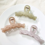 つや消し　ヘアクリップ バンスクリップ　ツイスト　結び　グリーン　