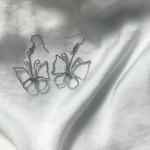 🦋 蝶々のワイヤーピアス/イヤリング 🦋