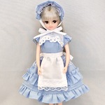 D-20【送料無料】【リカちゃん サイズ ドール服】エプロン付きワンピース・水色