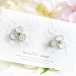 紫陽花ピアス/イヤリング　花雫《ライトブルー》