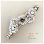 ビーズ刺繍ブローチ　Floating Flower