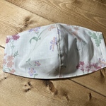 新作！薄くて　白くて可愛いマスク
