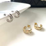 💠シルバー即日発送　　キルティングモチーフピアス　sv925