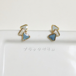 小さな、さんかくのピアス [青と白とみずいろ]