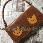 sae-koneko様専用ページ　　本革くまさんスマホケース♡猫ちゃんversion！手帳型　スマホカバー　　手縫い　アーガイル　iPhone対応　左利き