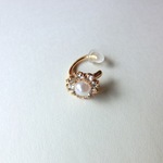 1点のみ*パールフラワーイヤーカフ*クリスタル