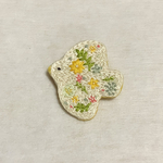 刺繍　鳥とお花のブローチ(黄)  