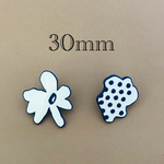 importメタルピアス　ホワイト　2個1セット