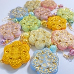 【なこ様専用】お花のアンティークビーズピアス💜🧡