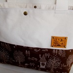 おとぎ話の森☆たっぷりトートバッグ☆帆布＆本革タグ