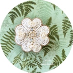 ビーズ刺繍ブローチ　Clover