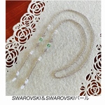 ペリドット色SWAROVSKIの華麗なメガネチェーン 誕生石(オプション選択でマスクチェーンとの2WAY作成可能です)