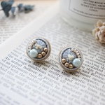 ビーズ刺繍＊優しいブルーのまぁるい刺繍ピアス
