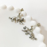 トラ（シルバー）ピアス&イヤリング 虎 タイガース 動物 ホワイトタイガー