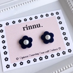 デイジー　モチーフ　フラワー　ピアス　ネイビー×パール　15mm ✳︎ イヤリング　変更可能(オプション選択)