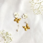 専用ページ　-wedding-  フラワー　蝶々　真鍮　ピアス　イヤリング　ウェディング　ブライダルアクセサリー