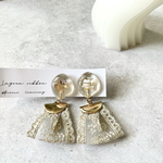 シェルとレースのドレッシー ピアス イヤリング