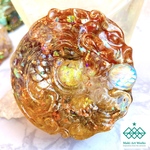 虹色の珠を持つ龍様のオルゴナイト / Red gold