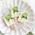 ライムアイス(３種の仕上がりから選べます)(popsicle /スイーツデコ/フェイクスイーツ/フェイクフード/食品サンプル/ミニチュアフード)