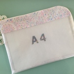リバティビニコ　A4大きく開く連絡袋　アデラジャ　ペールカラー　ピンク系