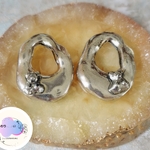 シルバーテイストなクマ🧸さん変形ピアス（イヤリング）