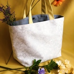 衝撃の⚡️20%off❤️‍🔥大きなトートバッグ　浮き出たボタニカル🌼