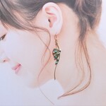＊14ｋｇｆ＊揺れる天然ターコイズの野葡萄ピアス＊イヤリングに変更可能＊ボタニカル