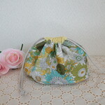 スモールスザンナ＆シャンブレー❛イエロー❜でタック巾着　お弁当サイズ（大サイズ+３ｃｍ）