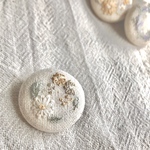 “マーガレット”   ほっこり刺繍　ブローチ・ヘアゴム