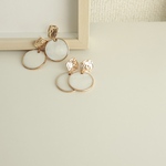 white shell × gold pierce