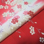 赤色 京友禅 金彩桜模様 正絹紋意匠緞子 丹後ちりめん No.152-6 左身頃肩部分【100cm×37cm】振袖の解き 和布 リメイク素材 silk100%