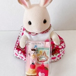 苺うさぎさんと苺色のキャニスターセット　ミニチュア　ハンドメイド
