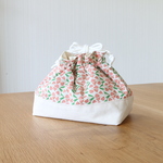 保冷・保温シートつき   洗える花柄お弁当袋  
