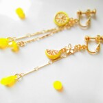 【新作】〜Lemon〜レモンの果汁【イヤリング】スワロフスキー     揺れる   　夏　ロングイヤリング/ネジバネ式イヤリング