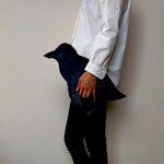 本革ペンギンシルエットクラッチバッグ　黒ブラック