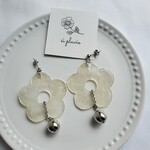 big shell flower / 大ぶり シェル フラワー ピアス イヤリング