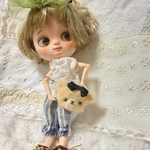 みかんシャーベット色のくまポシェット　バッグ　ミディ  ブライス　ドールのお供に♪ ミニチュア　羊毛フェルト