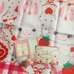 A7カードメモ☆ふたごうさぎ・赤チェック(上質紙110kg 20枚入)