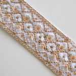 【1mカット済み】シルク刺繍リボン　【ホワイト】