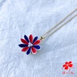 【alohayoaさまオーダー品】　トリコロールのネックレス　（シルク製）