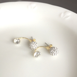 クリスタルとラインストーンボールのピアス