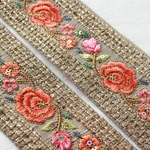 インド刺繍リボンᢂオーロラスパンコールシルクフラワー【グレー】刺繍リボン/刺繍リボン/シルク/トリム/ブレード/ジャガードリボン/チロリアンテープ/レース/チュールレース